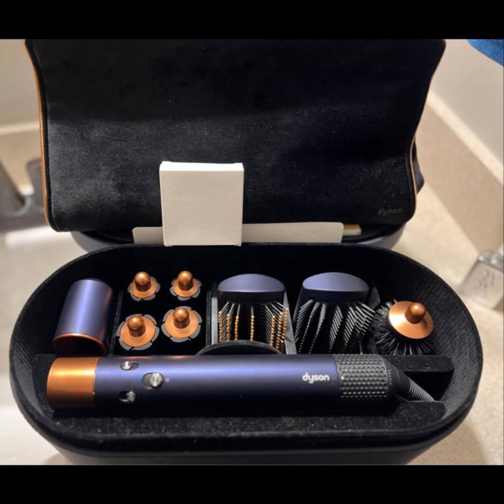 Dyson women’s air wrap Kit - Black and Copper